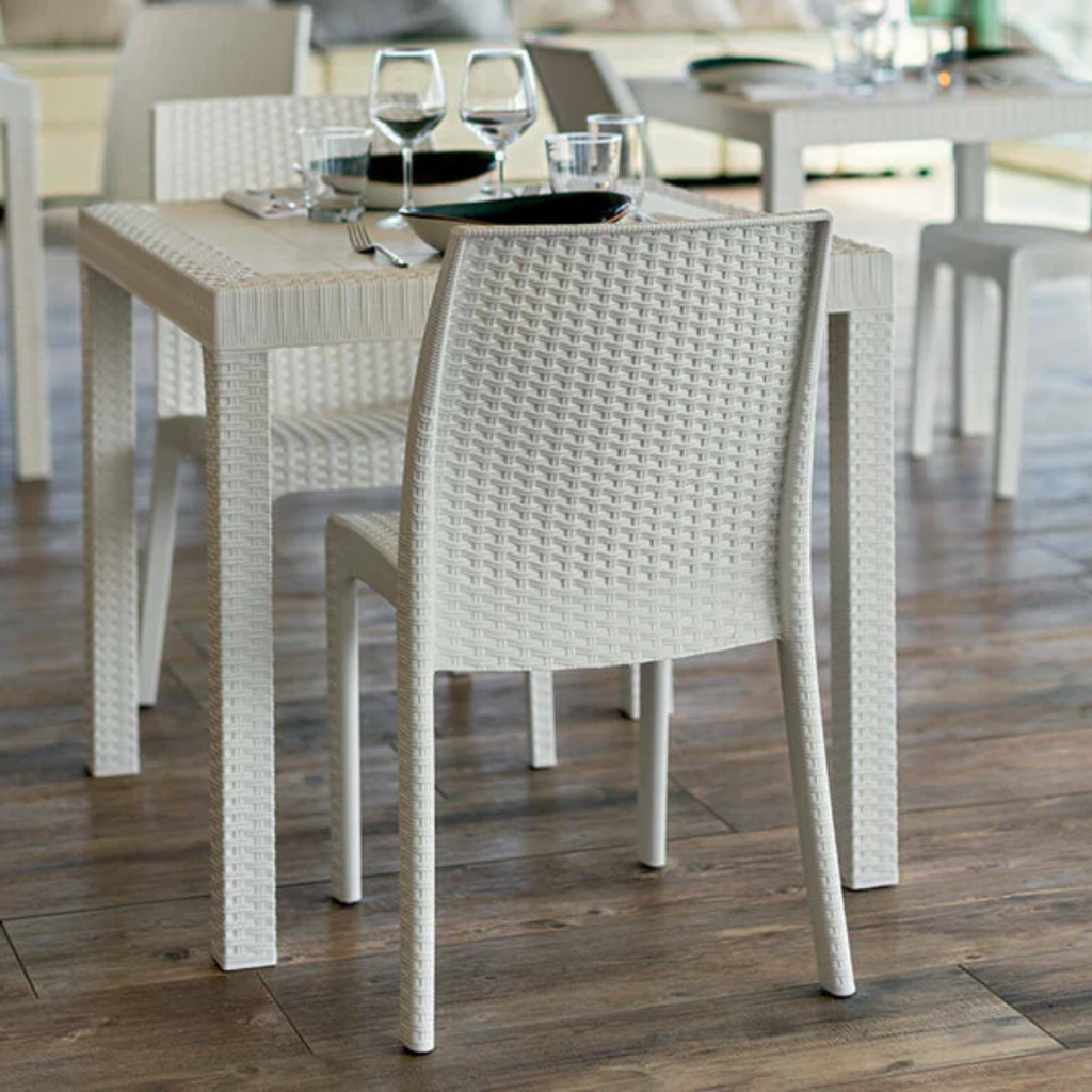 TAVOLO DALLAS BIANCO RATTAN CM.80X80